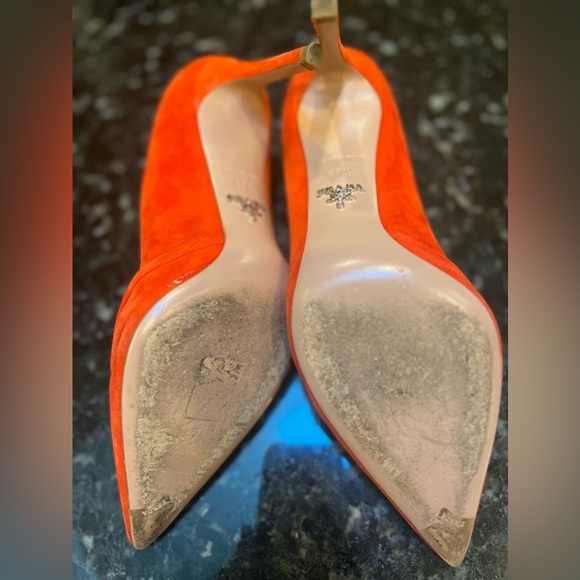 Prada Donna Wavy Pumps - Picture 6 of 8